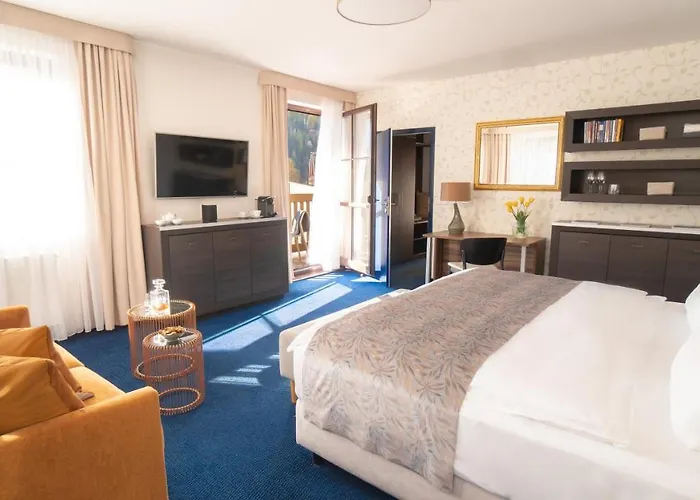 Savoy 4*
