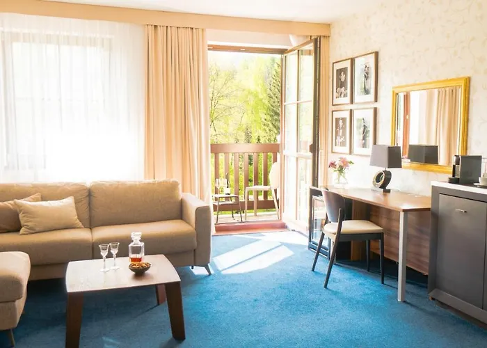 Savoy Hotel 4*