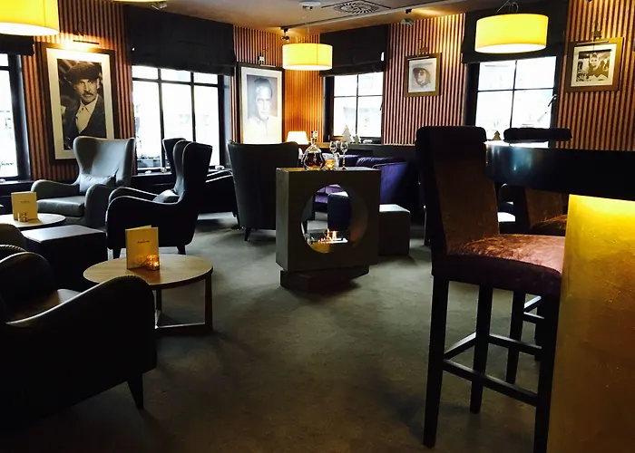 Savoy Hotell 4*